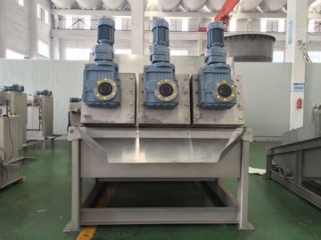 Screw Type Oily Sludge Dewatering Machine Sludge Thickening And Dewatering
